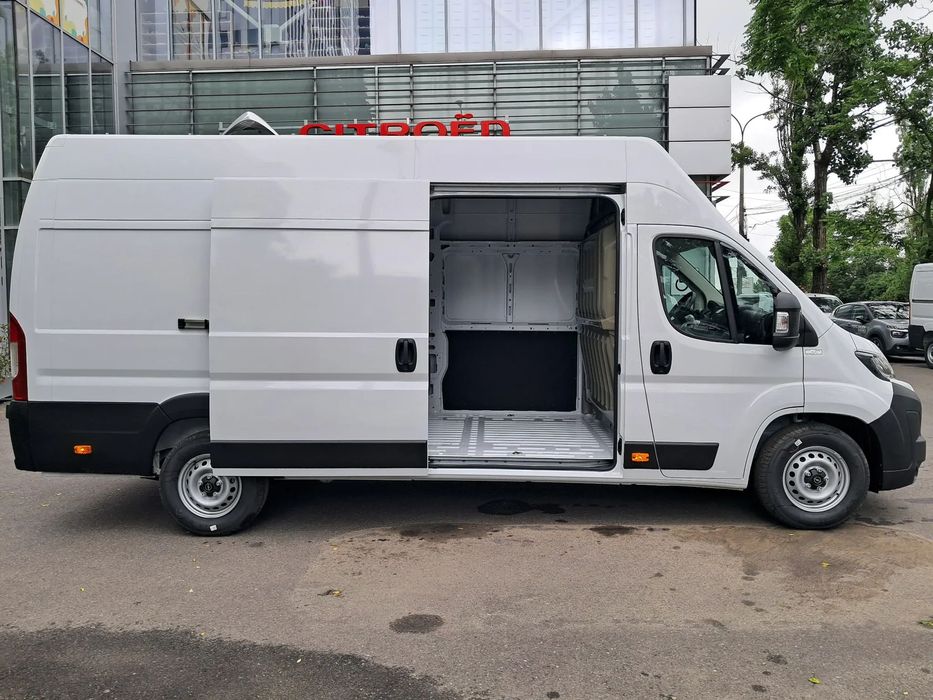 Peugeot BOXER Furgon L4H3 17 mc PEUGEOT BOXER Furgon L4H3 17 mc 2.2 diesel 140 CP