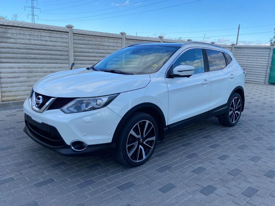 Nissan Qashqai Tekna Panoramic 2016 full