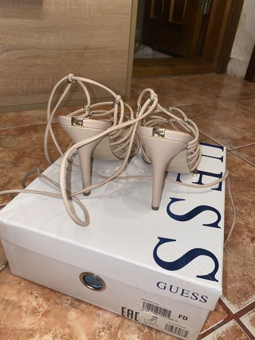 Sandale Guess , mărimea 35