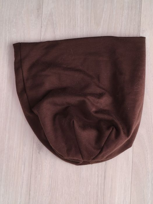 Шапки зимние и шарф