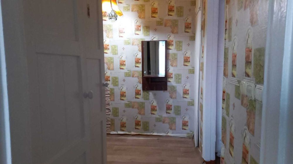 Продается квартира.  21 микрорайон д 8