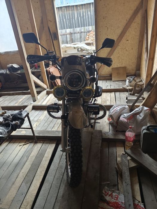 Продам мотоцикл LTM200 B-14 .