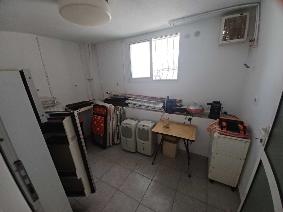 Продава къща 160 м2 с двор 300 м2 в Аспровалта, Гърция