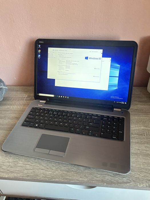 Dell 17,3” • Procesor i7 • 8gb ram • Hdd 1tb
