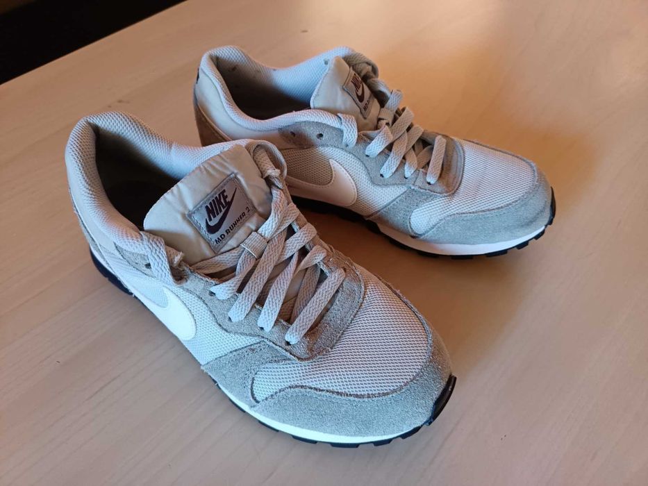 Дамски маратонки Nike