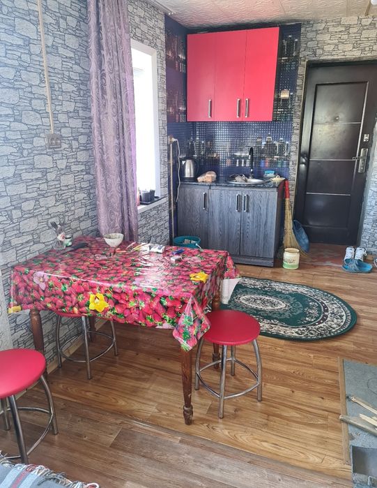 Продам дом на 6-м районе