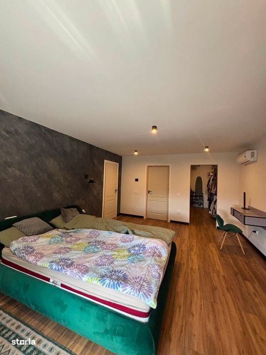Casa D+P+M 7 camere, 313 mp utili,962 mp teren, Zona Ocolis