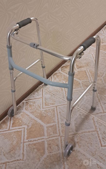 Ходунок для взрослых