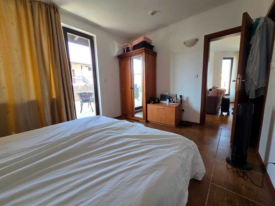 Просторен тристаен апартамент в к-с „Bay View Villas“