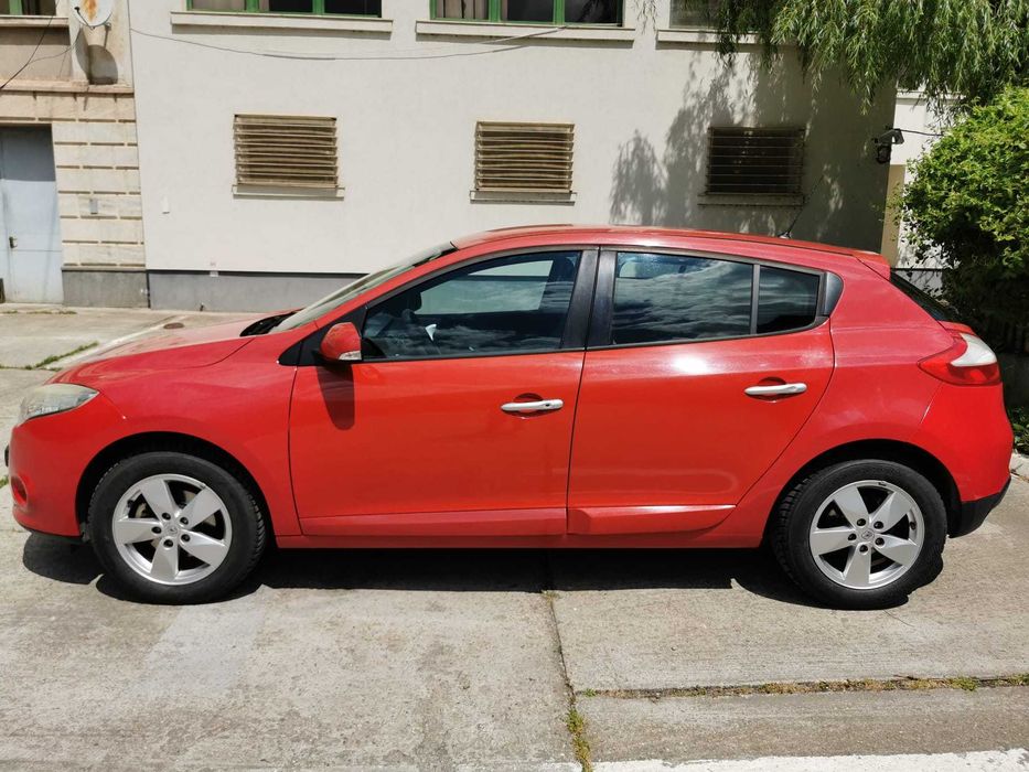 RENAULT MEGANE III / 1.6 16 valve EURO 5 / AN 2010 / 84315 km
