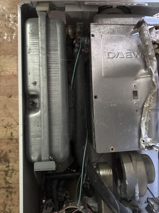 Продам на запчасти котел