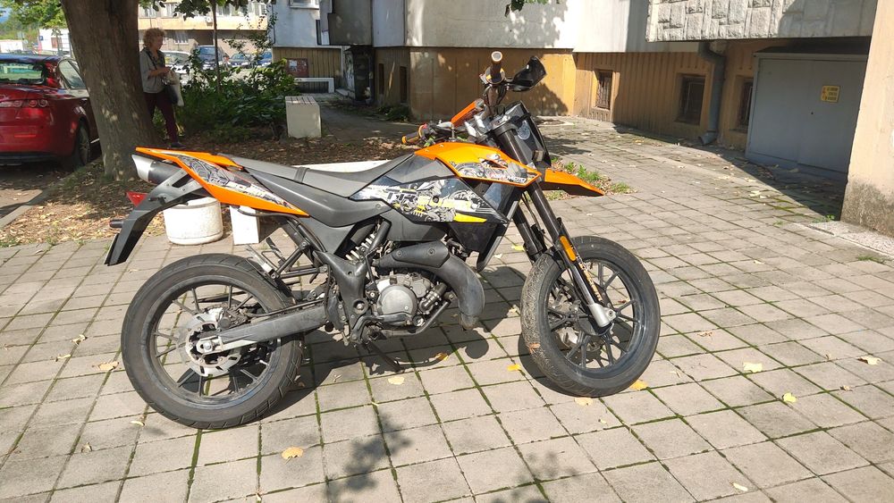 Мотопед KSR Generic Supermoto 2017