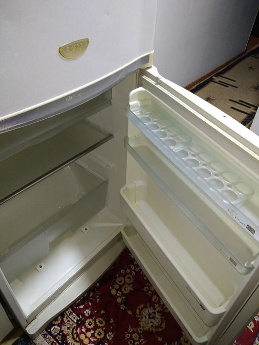 Холодильник SHARP Yaponskiy