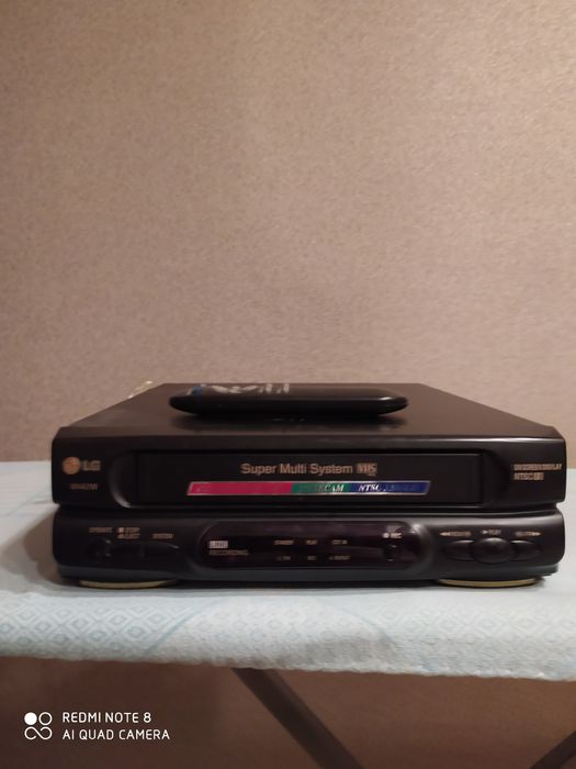 Видеоплейер с касетами