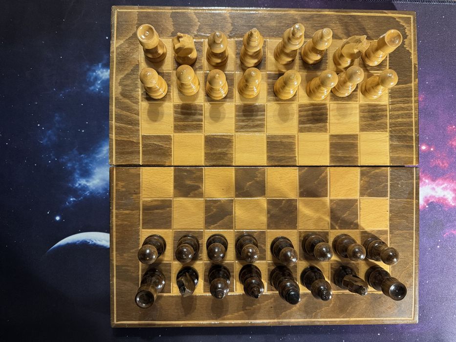 Vand joc sah din lemn