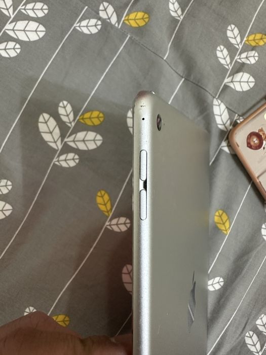 Продам iPad Air 2, 64 GB / LLA