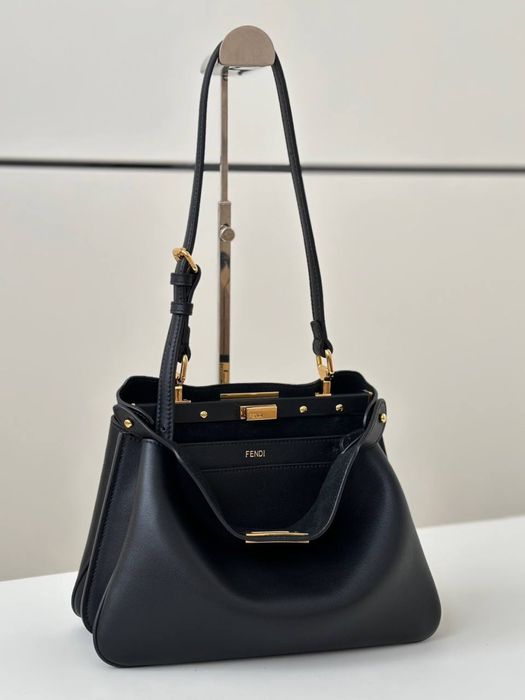 Geanta Fendi Peekaboo