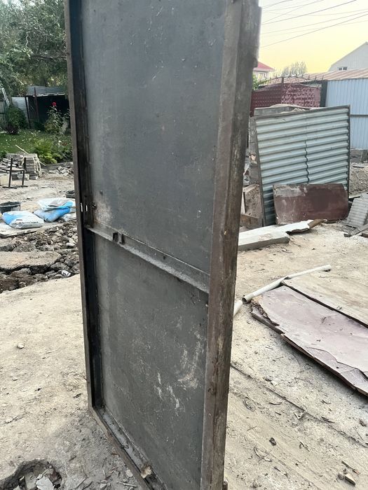 Дверь металлический