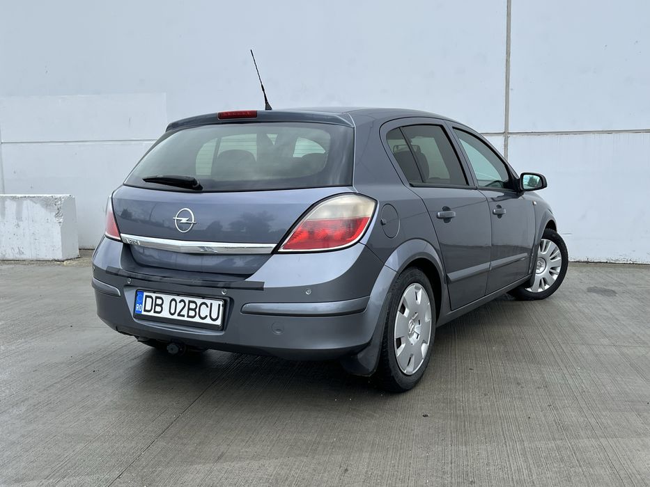 OPEL Astra 2004 — imagine 3