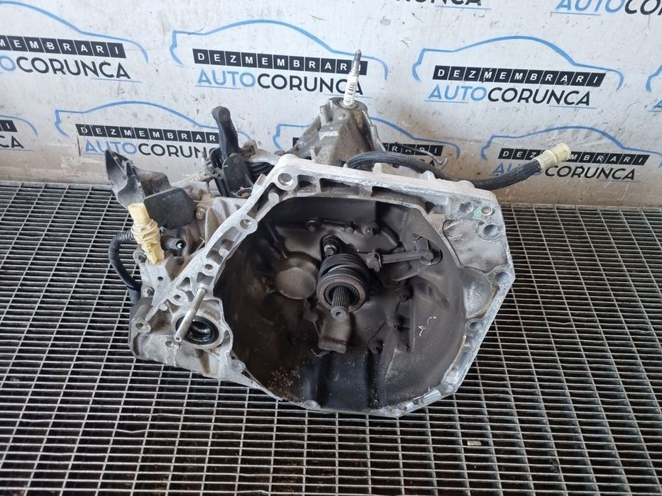 Cutie de viteze Dacia Duster II 1.6 Benzina 2018 - 2021 115CP Manuala 5 Trepte H4M 738 ...