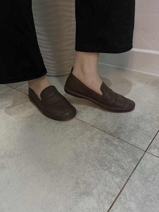 Продам женскую обувь