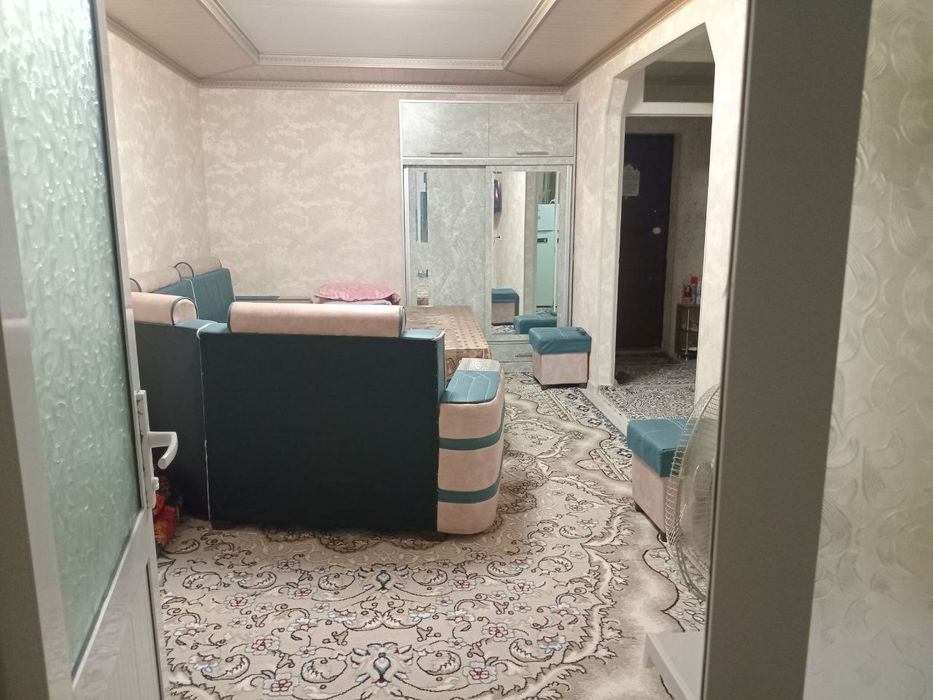 Uy sotiladi 1 xonali