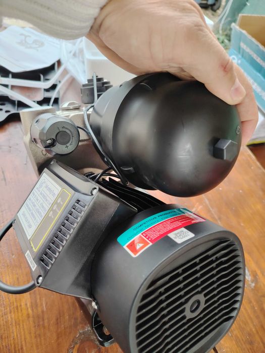 Hidrofor pompa ptr mărirea presiunii în instalație, complet echipat