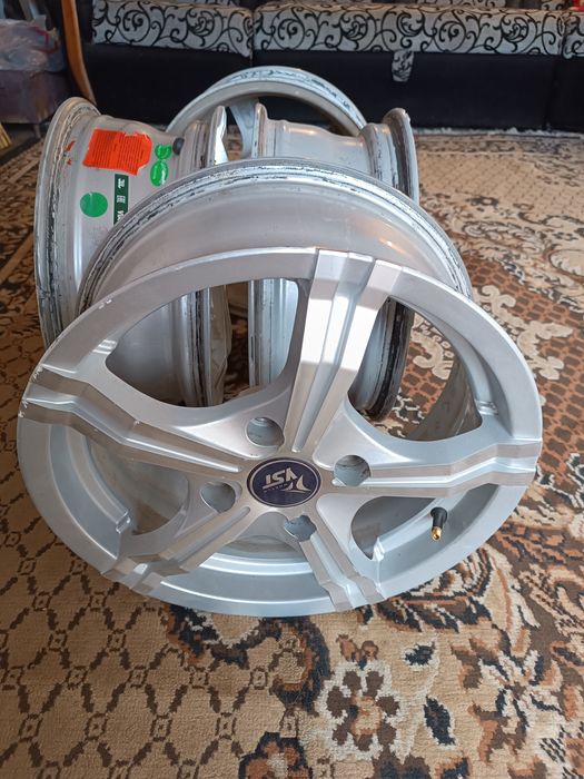 Продам новые титановые диски