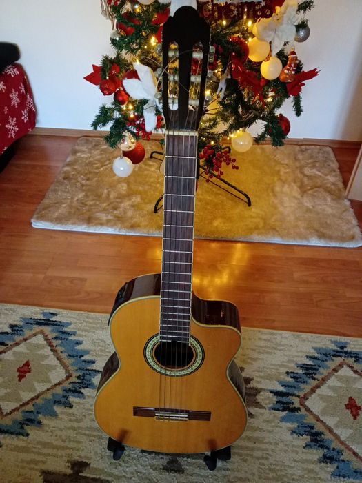 Chitara electro acustica clasica