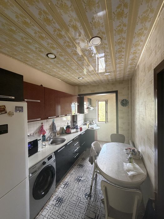 Продается квартира 3 комнатная