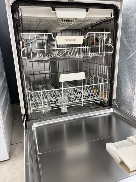 Miele G5000 sc свободностояща миялна 14 комплекта /AutoOpen/24 мес гаранция