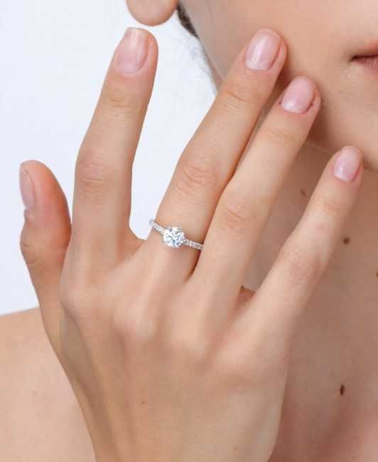 Inel de logodnă TEILOR din aur alb cu diamante de 1.4ct