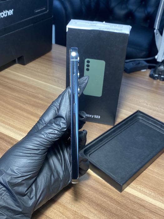 Samsung Galaxy s23• 256 GB • Green