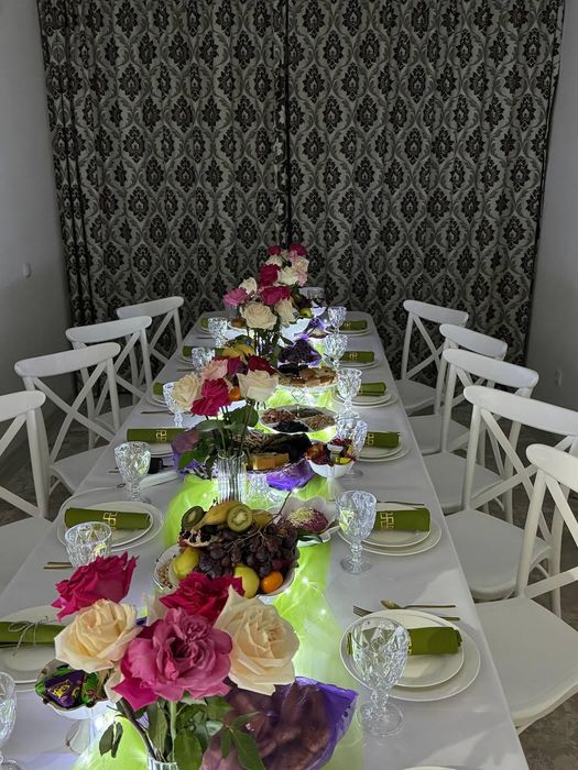 Прокат Аренда  Столы, стулья, шатёр, красный дорожка, посуда, газон