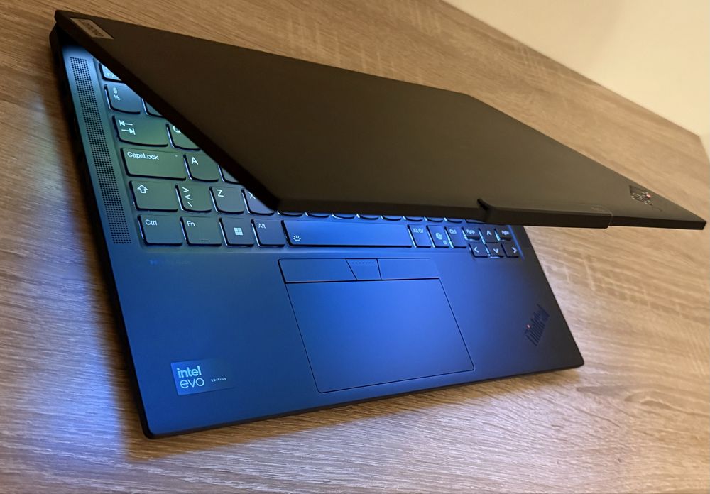 TOP! Lenovo Thinkpad T14s Gen5 2.8K OLED 1TB Ultra 7 155U ! LTE SiM