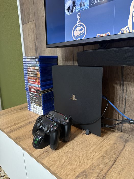 Playstation 4pro /1tb срочно