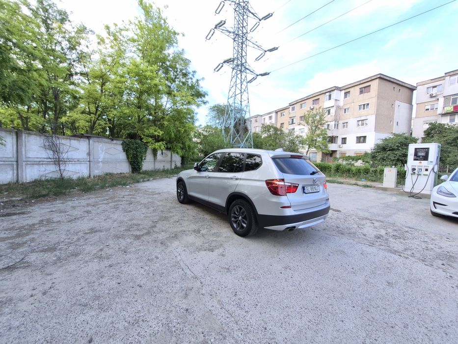 BMW X3 F25  2011