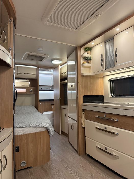 Vand Rulota Hobby 560 WFU