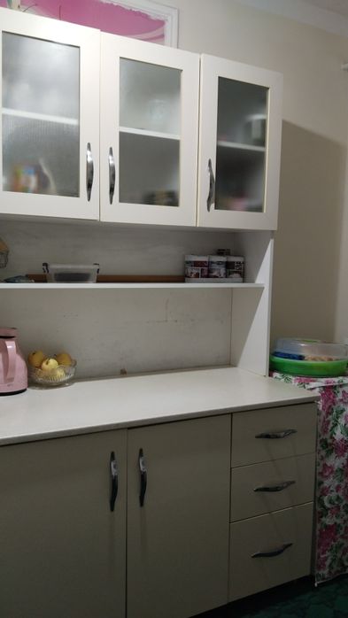 Кухонный шкаф срочно продается в очень хорошем состоянии