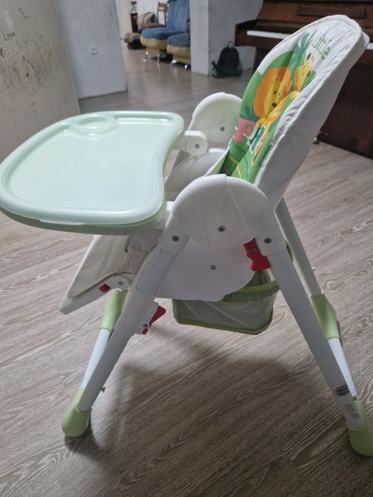 Детский стул для кормления
