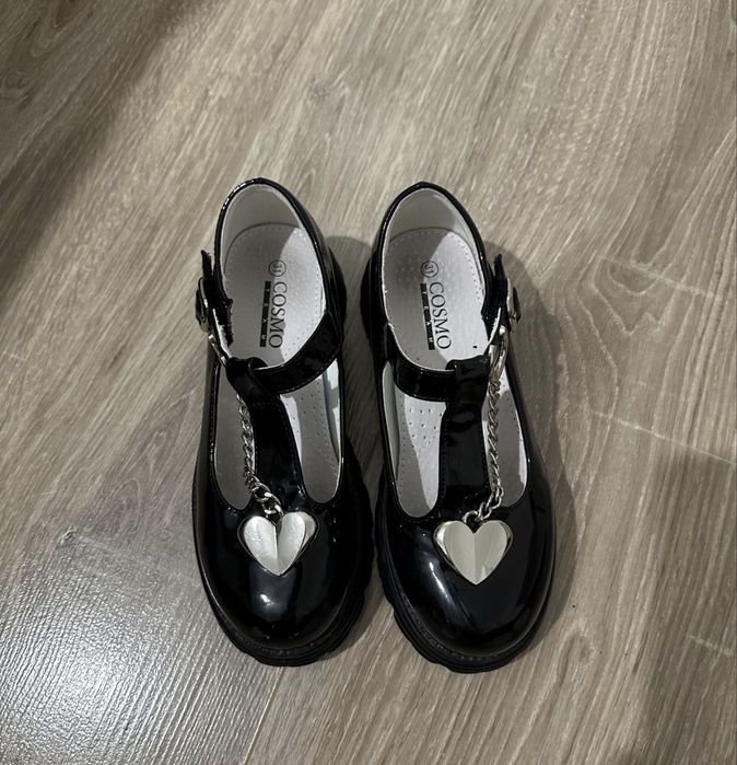 Туфли для девочки бренд Cosmo размер 31