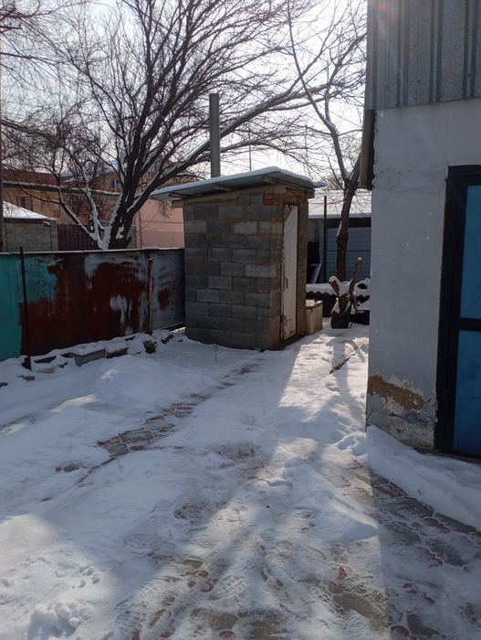 Сдам времянку! Кухня +комната .