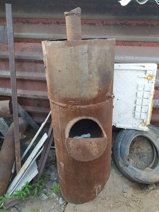 Печь на отработке. Печь для бани с баком.