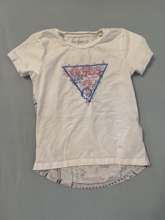Дрехи GUESS за момиче 4 г.