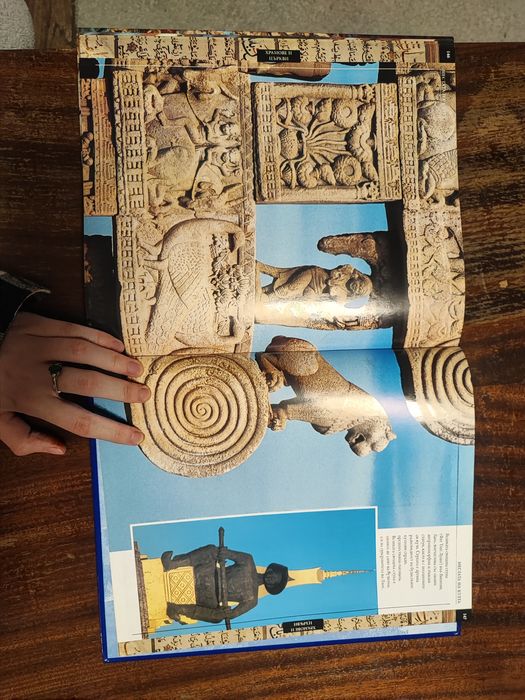 Голяма детска енциклопедия Религии и митове