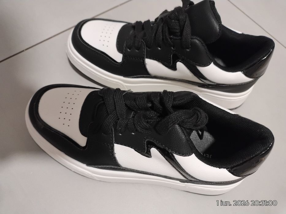 Sneakers noi mărimea 36
