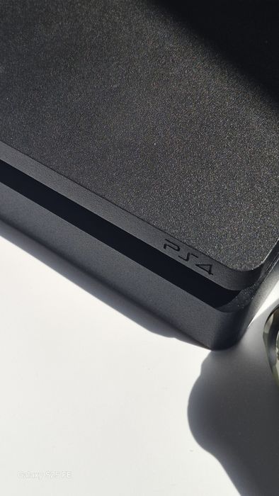 Sony Playstation 4 slim