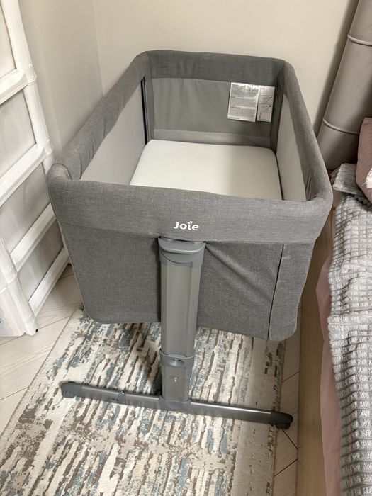 Люлька (кроватка)  joie