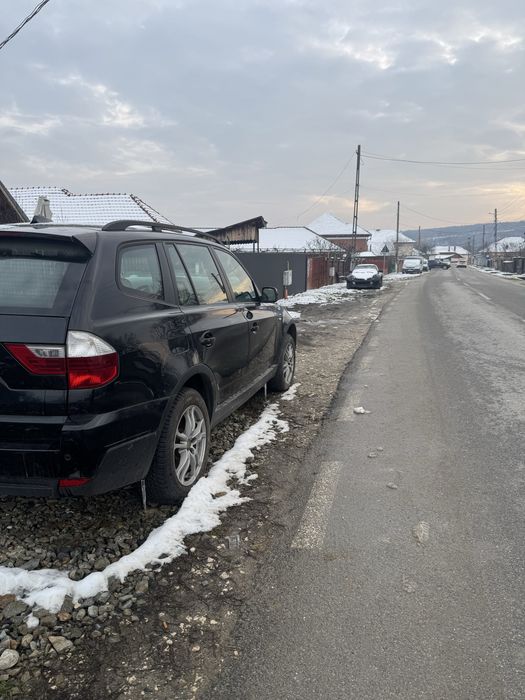 Vand  X3 2009 2l 177cp . Masina este recent adusa din germania .