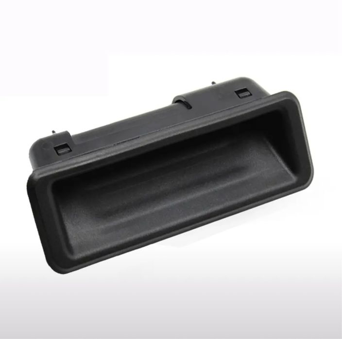 Кнопка открывания багажника BMW E39 E60 X5 E70 X6 E71 E90 E92 E93
